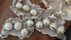 14 diverse zilver/goud/witte kerstballen, Ophalen of Verzenden, Zo goed als nieuw