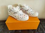 Louis Vuitton Takashi Murakami Schoenen Wit, Wit, Nieuw, Ophalen of Verzenden, Sneakers of Gympen