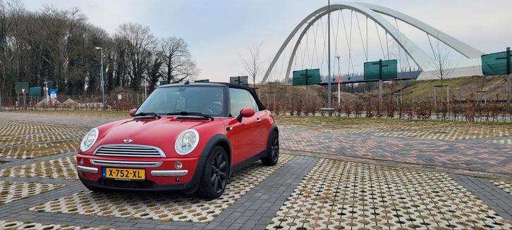 Mini 1.6 16V ONE Cabrio 2005 Rood, Auto's, Mini, Particulier, Cabrio, Benzine, Cabriolet, Handgeschakeld, Geïmporteerd, Rood, Grijs
