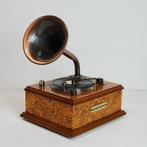 Retro radio in de vorm van een grammofoon., Ophalen of Verzenden, Zo goed als nieuw, Radio