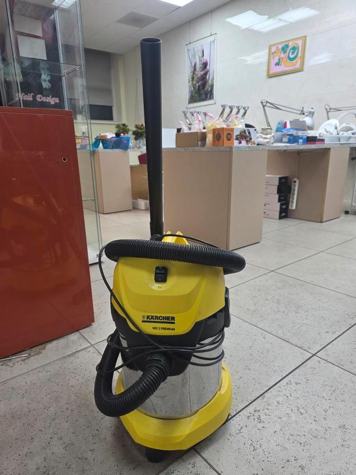 Kärcher WD 3 Premium nat/droog Waterstofzuiger, Doe-het-zelf en Verbouw, Reinigingsmachines, Gebruikt, Waterstofzuiger, Ophalen