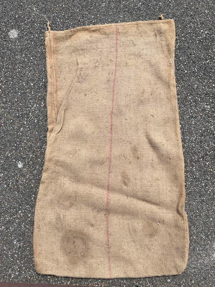 32 stuks ORIGINELE JUTE ZAKKEN!, Antiek en Kunst, Curiosa en Brocante, Ophalen