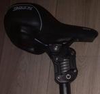 Geveerde zadelpen + Bassano Suprema zadel, Algemeen, Zadelpen, Ophalen of Verzenden, Zo goed als nieuw