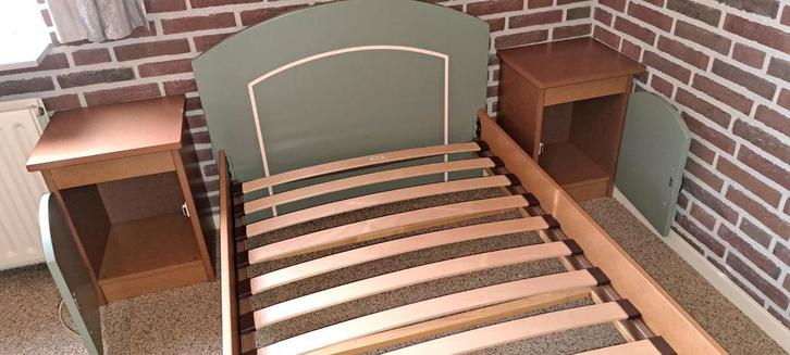 Eenpersoonsbed 90x200 + 2 Nachtkastjes, Kinderen en Baby's, Kinderkamer | Bedden, Zo goed als nieuw, 180 cm of meer, 85 tot 100 cm