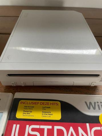 Nintendo Wii inclusief 8 spellen en 2 controllers Mariokart beschikbaar voor biedingen