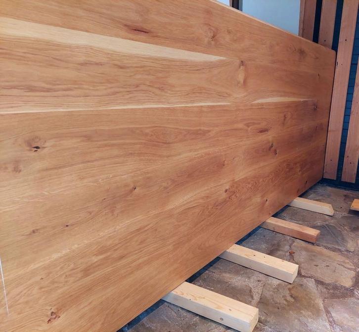 Massief eiken tafelblad met 2 ronde / afgeronde hoeken, Doe-het-zelf en Verbouw, Hout en Planken, Gebruikt, Plank, Eiken, Minder dan 200 cm