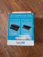 WiiU GamePad Cradle + Stand in compleet in doos, Spelcomputers en Games, Games | Nintendo Wii U, Gebruikt, Overige genres, 1 speler