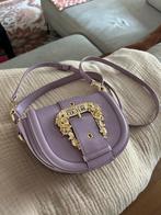 Lila tas Versace gouden logo ronde handtas schoudertas, Sieraden, Tassen en Uiterlijk, Tassen | Damestassen, Ophalen of Verzenden