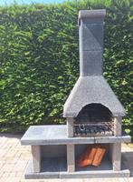 Betonnen Houtskool Barbecue / Tuinhaard - Weinig Gebruikt, Tuin en Terras, Ophalen, Gebruikt
