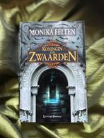 Koningin van zwaarden, Ophalen of Verzenden, Zo goed als nieuw