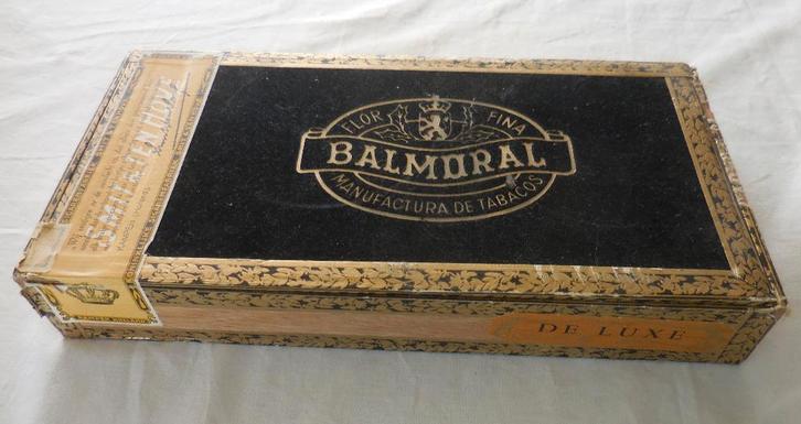 Balmoral Houten Sigarenkistje, Verzamelen, Rookartikelen, Aanstekers en Luciferdoosjes, Gebruikt, Overige typen, Ophalen
