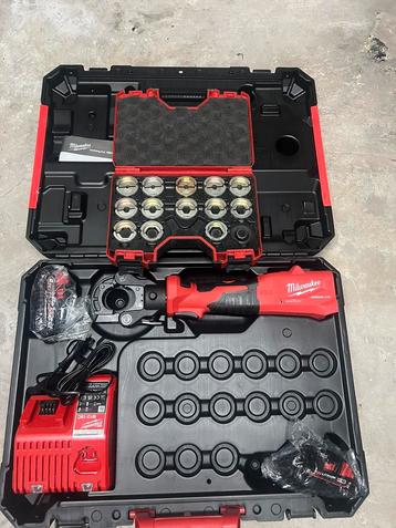 Milwaukee M18 ONEHCCT60 Kabelschoen Persmachine / Perstang  beschikbaar voor biedingen