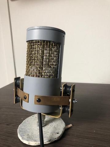 Band Microfoon  beschikbaar voor biedingen