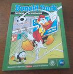 Donald Duck ontdekt De Eredivisie, Eén stripboek, Ophalen of Verzenden, Zo goed als nieuw