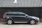 Volvo XC70 2.4 D5 Nordic+AWD/Elek-Dak/Xenon/Camera/Navigatie, Auto's, Volvo, Automaat, Gebruikt, 193 €/maand, XC70