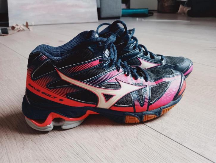 Mizuno wave bolt 6 zaalschoenen voor korfbal / volleybal 37, Sport en Fitness, Korfbal, Gebruikt, Schoenen, Ophalen of Verzenden