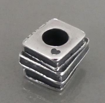 Trollbeads VRIENDEN (People's bead 2013) beschikbaar voor biedingen