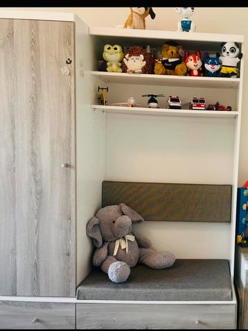 Babybed & Kinderkast - Complete Set! beschikbaar voor biedingen
