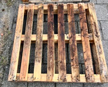 Houten Pallet Gratis ophalen in Gouda beschikbaar voor biedingen