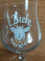 Collectors item 2 bierglazen 't Bieke uit Herenthals, Ophalen of Verzenden, Zo goed als nieuw, Bierglas