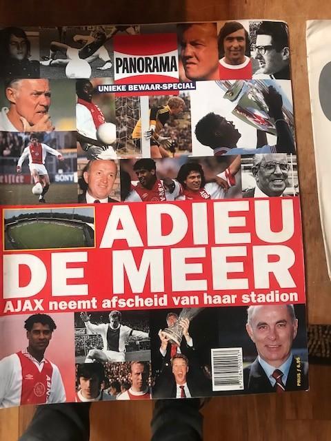 Ajax programma's Kick Off,Ajax Life,Ajax Magazine,de Ajacied, Verzamelen, Sportartikelen en Voetbal, Zo goed als nieuw, Boek of Tijdschrift