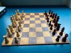 Vintage houten schaakspel met houten stukken, Hobby en Vrije tijd, Gezelschapsspellen | Bordspellen, Een of twee spelers, Ophalen of Verzenden