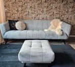 Sofa 3 zits + hocker | velvet lichtgrijze bank, Huis en Inrichting, 75 tot 100 cm, Zo goed als nieuw, Ophalen, Driepersoons