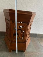 Unieke Houten Bijzettafel met Druivenmotief, Huis en Inrichting, Ophalen of Verzenden, Zo goed als nieuw, Bruin, Hout
