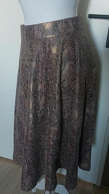 VILA reptielenprint rok met ceintuur maat S beschikbaar voor biedingen