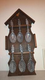 Tin lepel rek, Ophalen