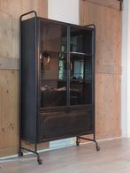 Be Pure Home stalen Vitrine kast ZGAN, 100 tot 150 cm, Ophalen of Verzenden, Zo goed als nieuw, 150 tot 200 cm