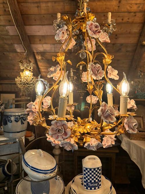 Kroonluchter kristal gekleurd pegels Frans groot, Huis en Inrichting, Lampen | Kroonluchters, Ophalen