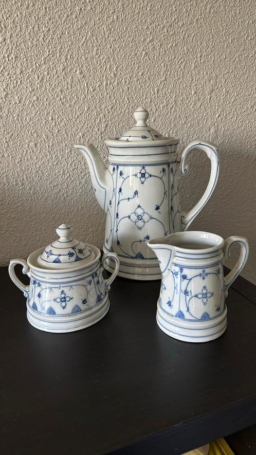 Servies Jäger Eisenberg, Antiek en Kunst, Antiek | Servies compleet, Ophalen