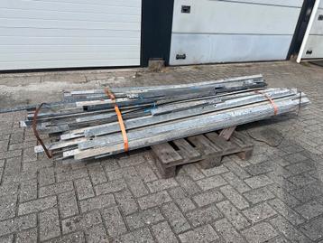 Gegalvaniseerde Hoekprofielen 50x50 2meter beschikbaar voor biedingen