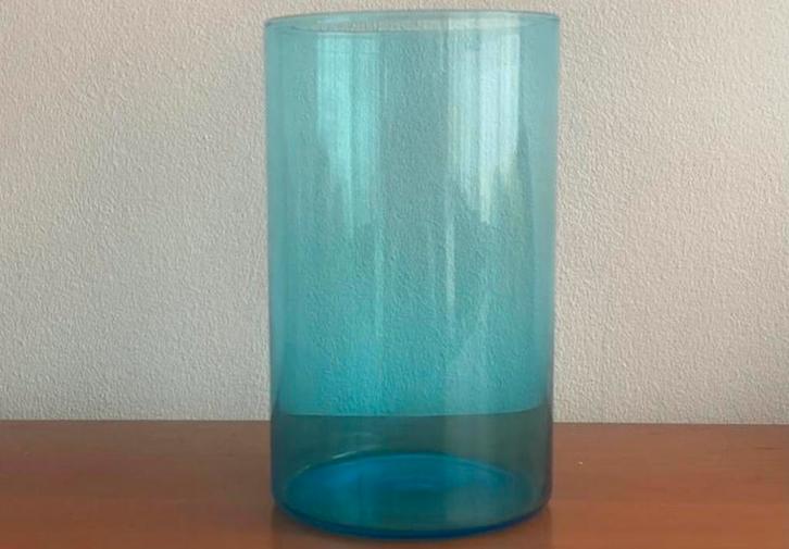 Nuutajärvi, Finland: blauwe 'Purtilo' vaas 18 cm 1963 - 1974, Antiek en Kunst, Antiek | Glas en Kristal, Ophalen of Verzenden
