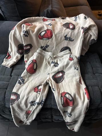 Spiderman Set - Maat 128 beschikbaar voor biedingen