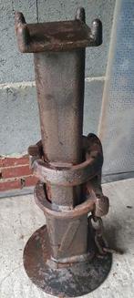 Antieke Stut /stempel uit de steenkolenmijn., Ophalen