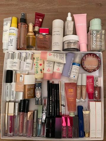  Huda Beauty,Elf,Anastasia,Clarins,Fenty beauty beschikbaar voor biedingen