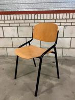partij van 28 Vintage stapelstoel Eromes €20,- per stuk, Huis en Inrichting, Stoelen, Ophalen, Gebruikt, Bruin, Vintage Eromes stapelstoel