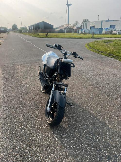 Yamaha aerox Brom, Fietsen en Brommers, Scooters | Yamaha, Gebruikt, Aerox, Maximaal 45 km/u, Tweetakt, Ophalen