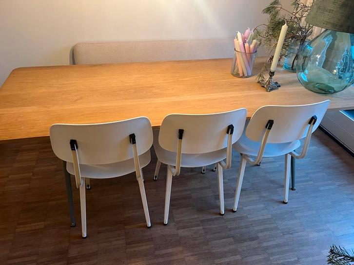 Ahrend Revolt stoelen wit 4 stuks, Huis en Inrichting, Stoelen, Zo goed als nieuw, Vier, Kunststof, Wit, Ophalen