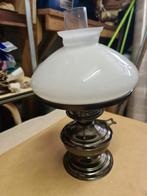 Antieke Olielamp met Glazen Kap, Ophalen of Verzenden