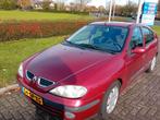 Renault Mégane 1.6 16V 2001 Rood, Auto's, Voorwielaandrijving, 1250 kg, Handgeschakeld, 48 €/maand