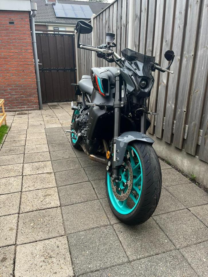 Yamaha MT-09 Naked 2023 - Zo goed als nieuw - Slechts 3867km, Motoren, Motoren | Yamaha, Particulier, Naked bike, meer dan 35 kW