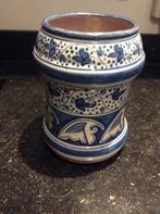 Oude mogelijk antieke apothekers pot, Verzenden