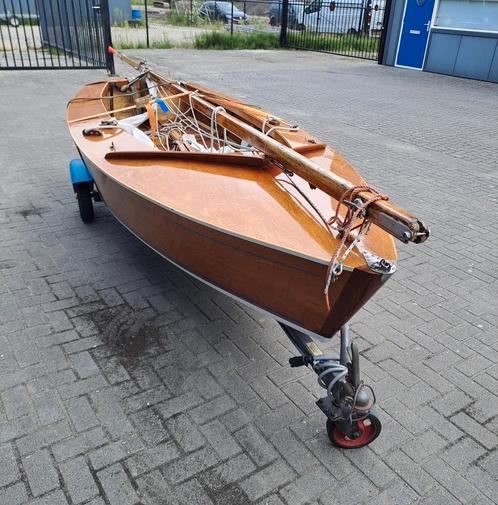 Flits zeilboot met trailer compleet met toebehoren, Watersport en Boten, Zeilen en Zeiltoebehoren, Zo goed als nieuw, Minder dan 15 m²