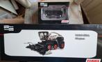 Claas Jaguar 990 Black-Red met Orbis Mais En Grasbek. Lim Ed, Ophalen of Verzenden, Nieuw, Tractor of Landbouw, Overige merken