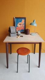 Vintage Bureau Tafeltje met Linoleum Blad, bijzettafeltje, Ophalen, Gebruikt, Onbekend, Onbekend