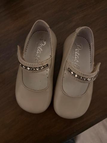 Petasil Schoentjes Maat 20 - Feestdagen! beschikbaar voor biedingen