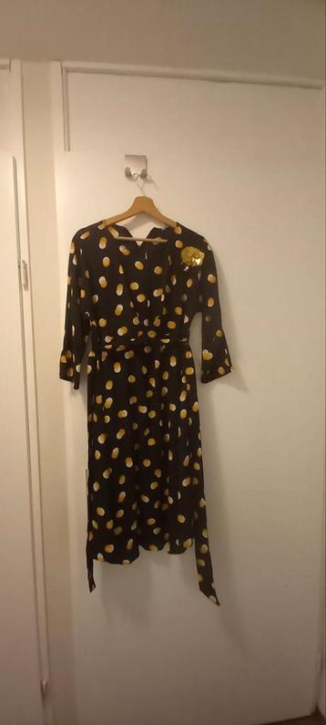 Koton prachtige jurk maat 38 beschikbaar voor biedingen